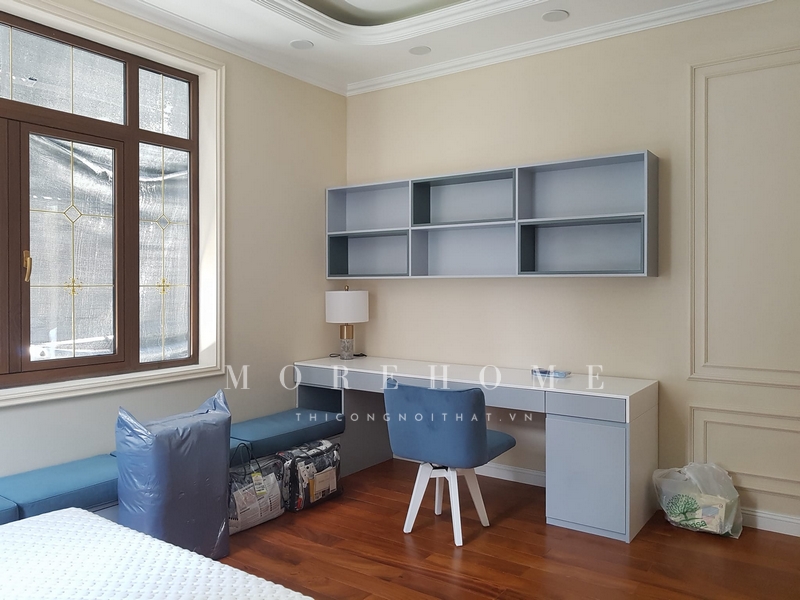 Việc thi công phòng ngủ có bàn học hiện đại để phục vụ mục đích sử dụng một không gian thoải mái và đẹp mắt.